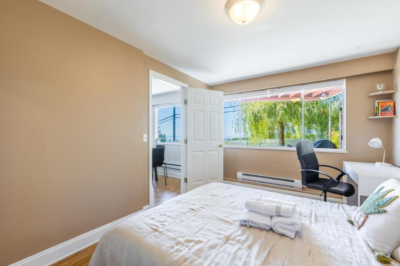 Two Bedroom With Amazing Ocean View North Vancouver Exteriér fotografie