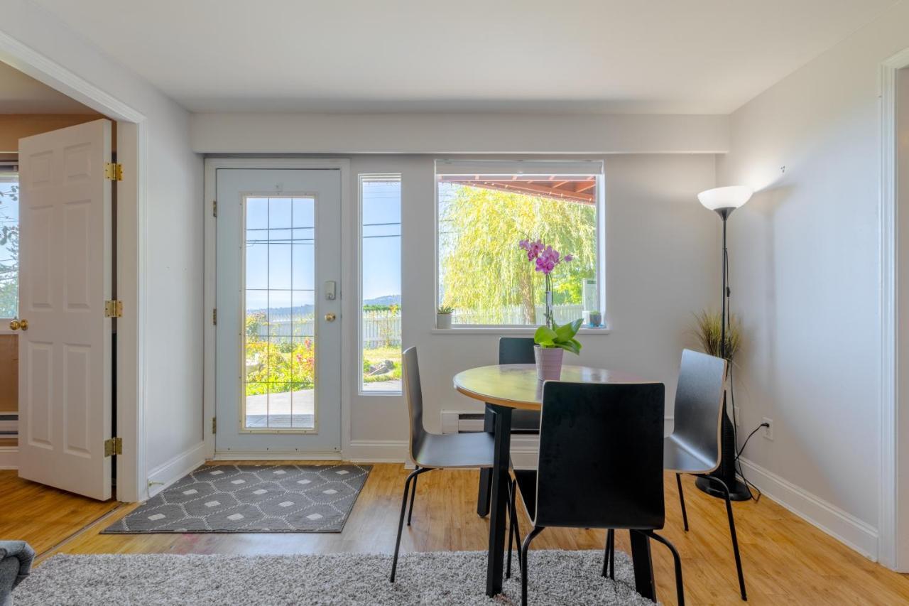 Two Bedroom With Amazing Ocean View North Vancouver Exteriér fotografie